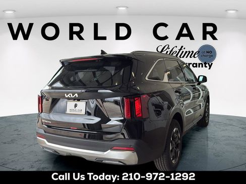 New 2026 Kia Sorento S FWD image 17