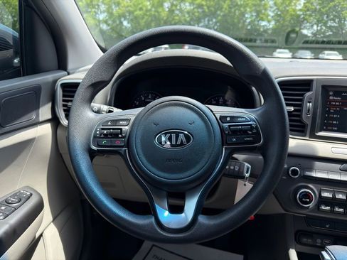Used 2018 Kia Sportage LX w/ LX Technology Package AWD/4WD image 12