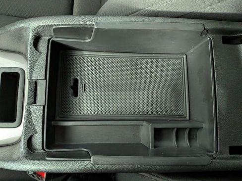 Used 2022 Chevrolet Malibu LT image 24