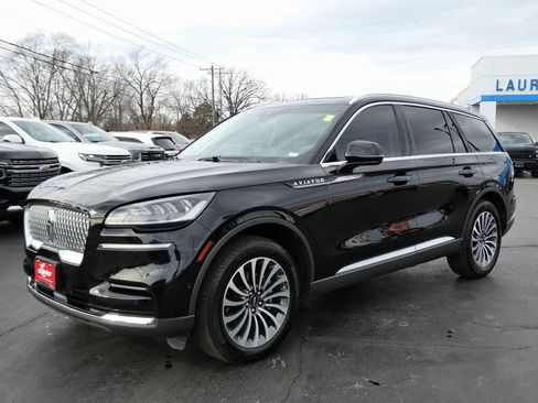 Used 2024 Lincoln Aviator Reserve w/ Equipment Group 201A AWD/4WD image 8
