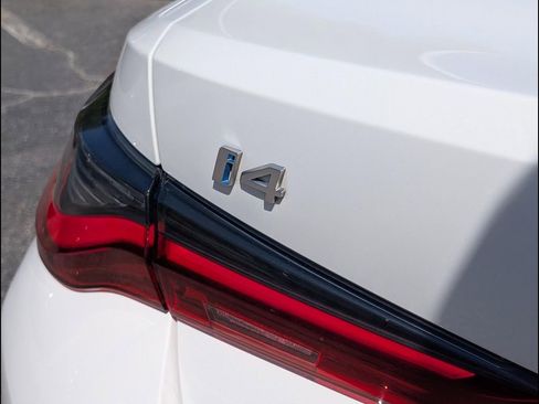 Used 2022 BMW i4 eDrive40 w/ Premium Package image 21