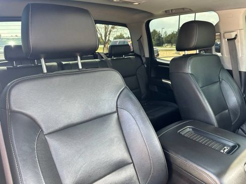 Used 2019 GMC Sierra 3500 SLT w/ Driver Alert Package AWD/4WD image 28