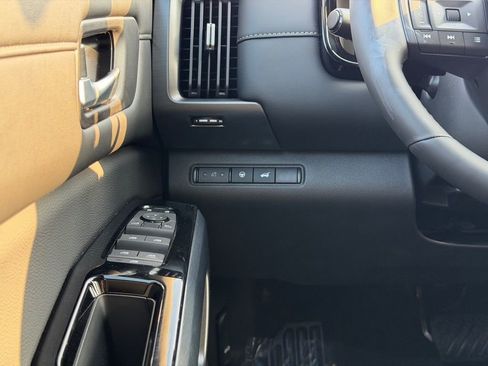 New 2026 Nissan Pathfinder SL image 23