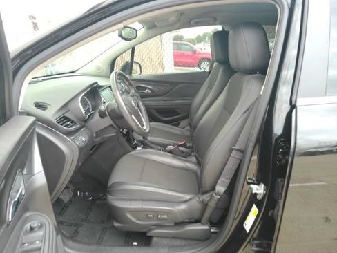 Used 2021 Buick Encore Preferred FWD image 12