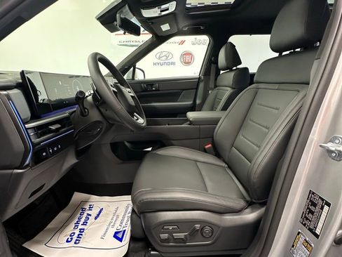 Used 2025 Hyundai Santa Fe Calligraphy AWD/4WD image 12