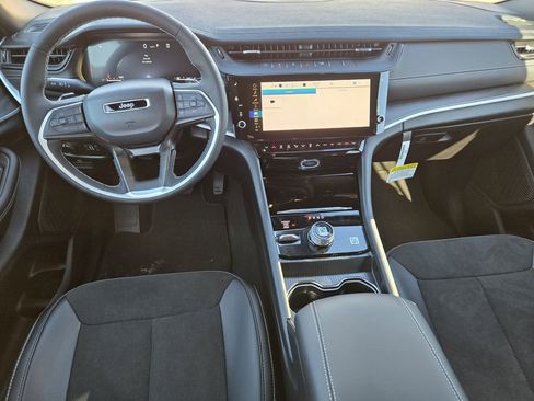 New 2026 Jeep Grand Cherokee Altitude AWD/4WD image 14