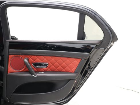 Used 2018 Bentley Flying Spur S V8 w/ Black Edition AWD/4WD image 77