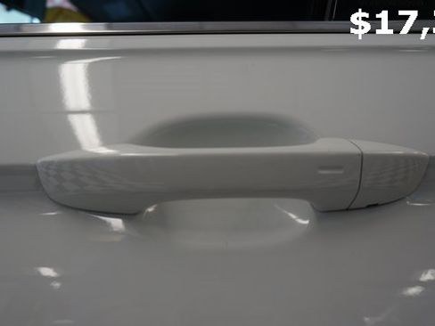 Certified 2021 Volkswagen Tiguan SE image 70