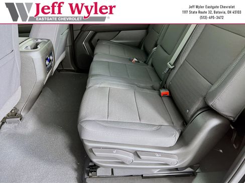 New 2026 Chevrolet Suburban LS w/ LPO, Dark Essentials Package AWD/4WD image 5