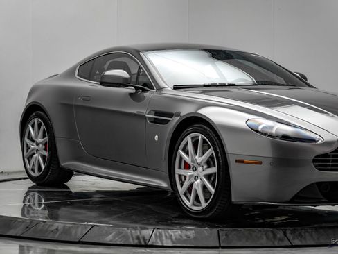 Used 2014 Aston Martin V8 Vantage S RWD image 26