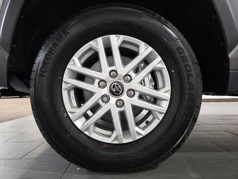 Used 2024 Toyota Tundra SR5 AWD/4WD image 21