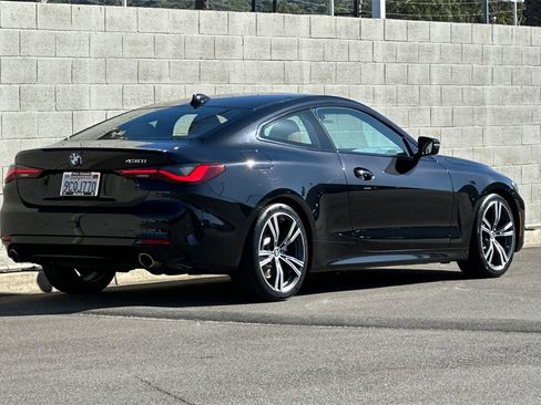 Used 2023 BMW 430i Coupe w/ Premium Package image 7