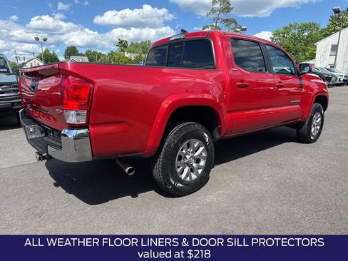 Used 2016 Toyota Tacoma SR5 w/ SR5 Appearance Package (SN) AWD/4WD image 4