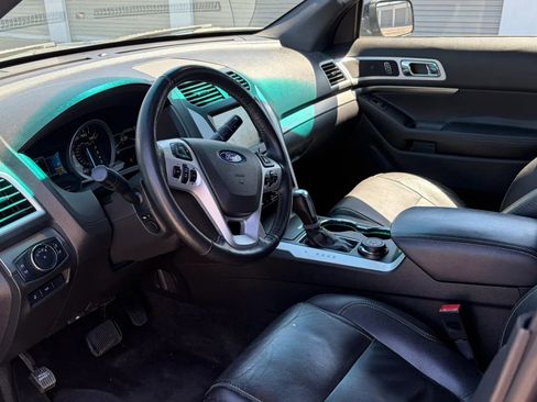 Used 2015 Ford Explorer Sport w/ Equipment Group 401A AWD/4WD image 10
