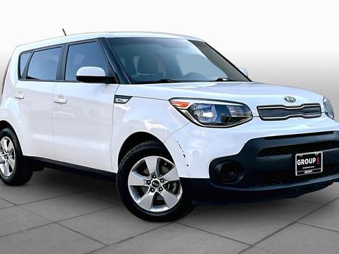 Used 2019 Kia Soul FWD image 3