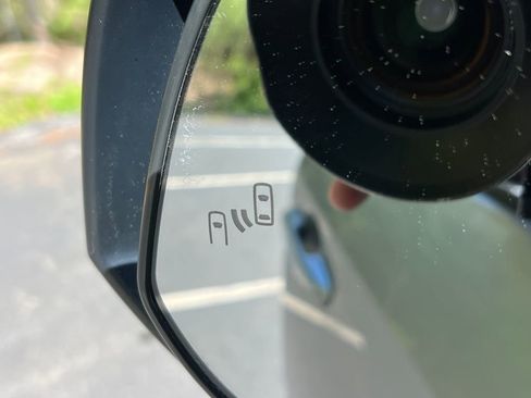 Used 2019 Toyota RAV4 Limited w/ Cold Weather Package AWD/4WD image 27