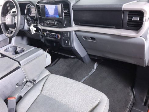 Used 2022 Ford F150 XLT image 46
