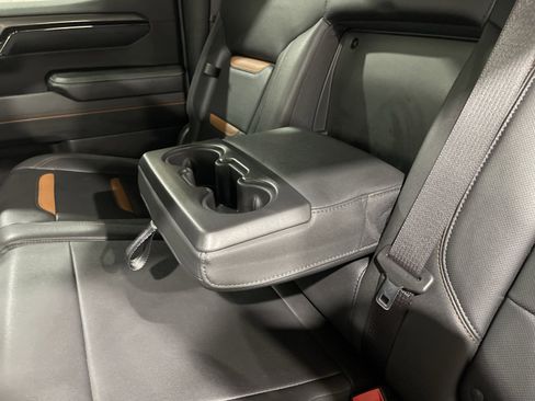 Used 2023 GMC Sierra 1500 AT4 w/ Technology Package image 14