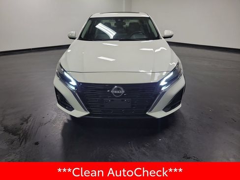 Used 2023 Nissan Altima 2.5 SL AWD/4WD image 3