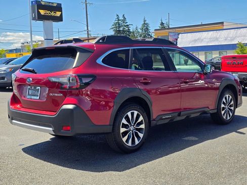 Used 2023 Subaru Outback Limited AWD/4WD image 6