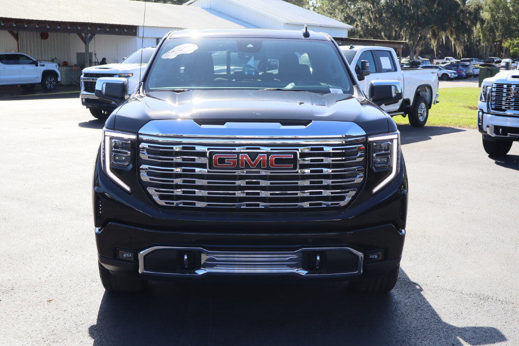 Certified 2024 GMC Sierra 1500 Denali w/ Denali Reserve Package AWD/4WD image 4