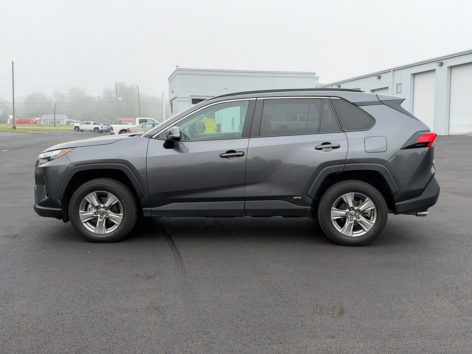 Used 2025 Toyota RAV4 XLE AWD/4WD image 8