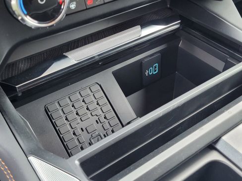 Used 2024 Ford F250 Platinum image 24