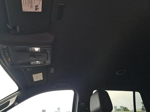 Used 2025 Chevrolet Tahoe Z71 AWD/4WD image 8