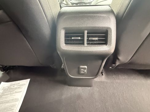 Used 2019 Chevrolet Equinox LT image 13