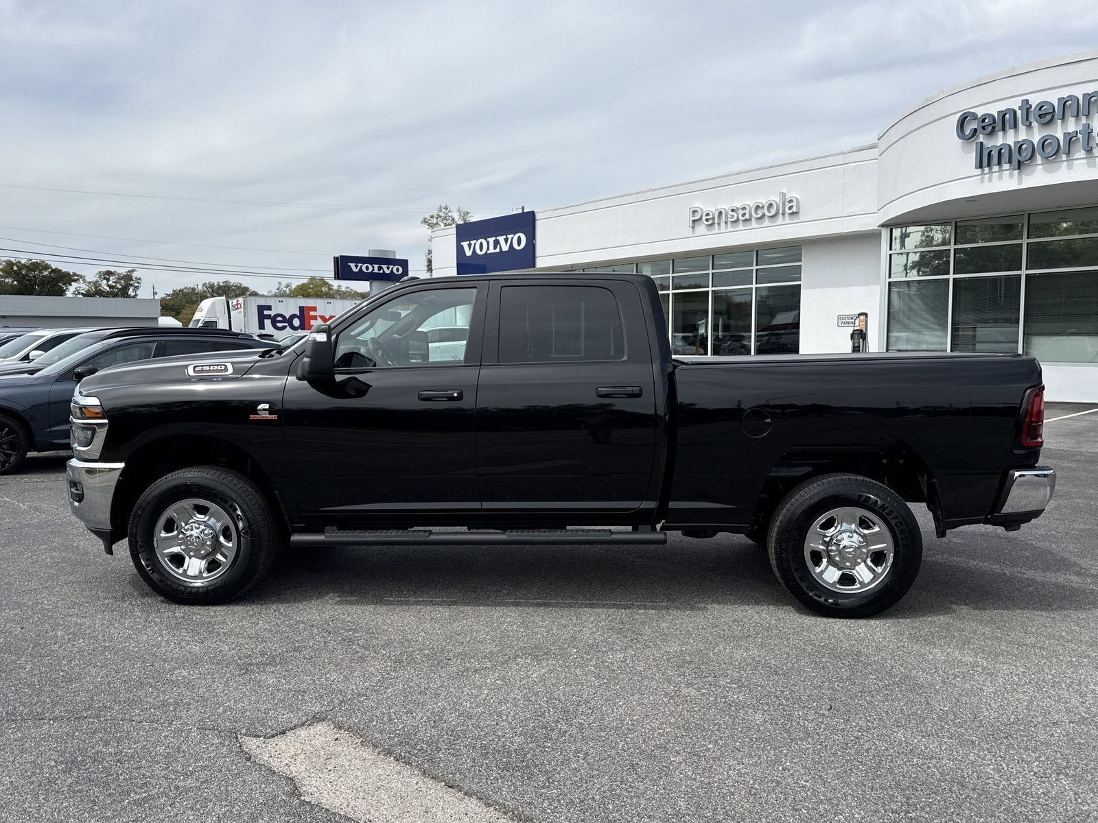 Used 2025 RAM 2500 Tradesman AWD/4WD image 2
