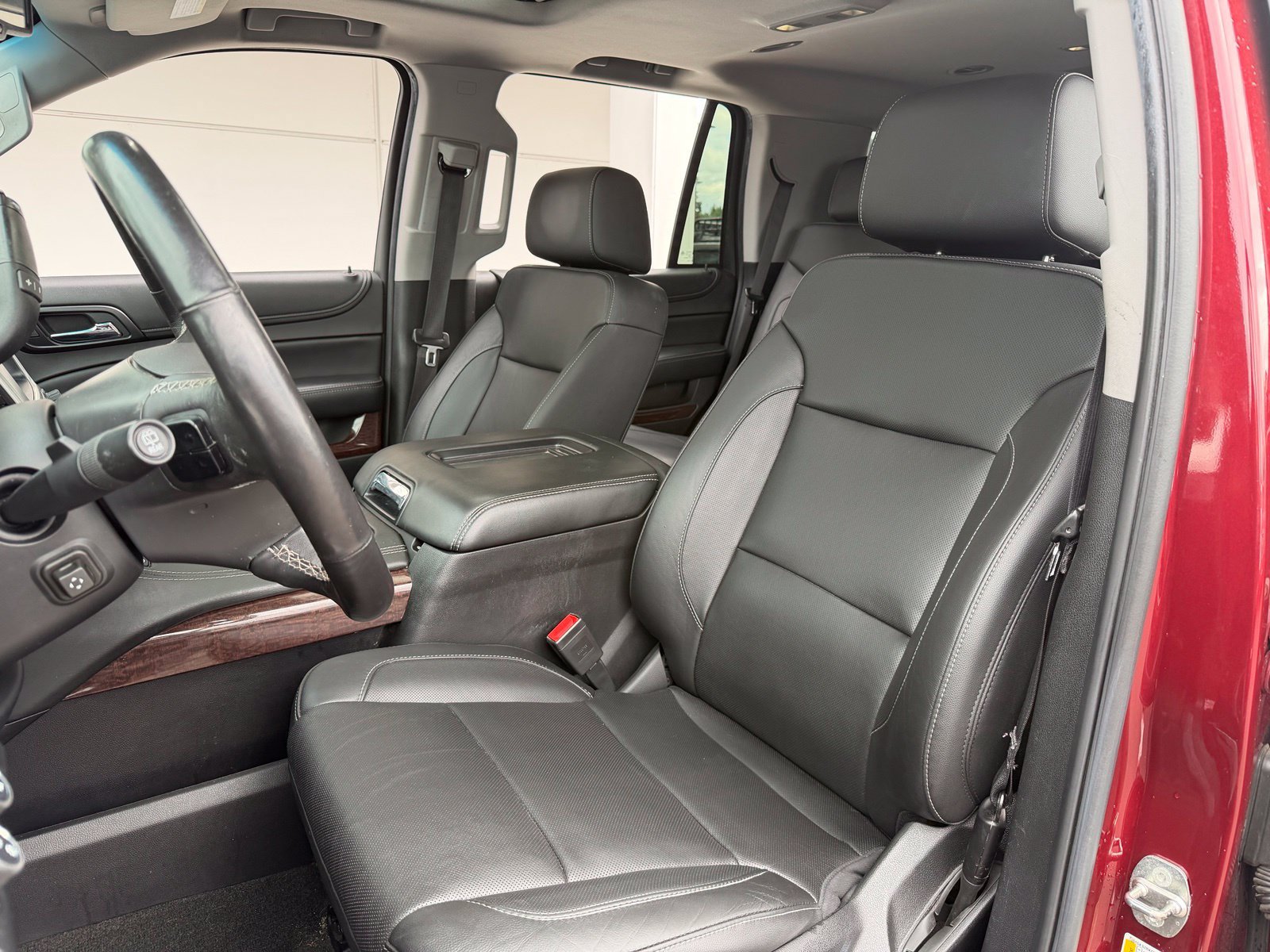 Used 2018 GMC Yukon SLT w/ HD Trailering Package AWD/4WD image 13