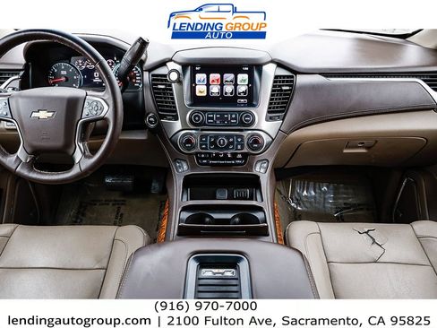 Used 2018 Chevrolet Suburban Premier image 10
