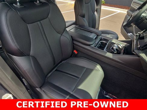 Used 2023 Jeep Wagoneer Series III w/ Preferred Equipment Group image 10