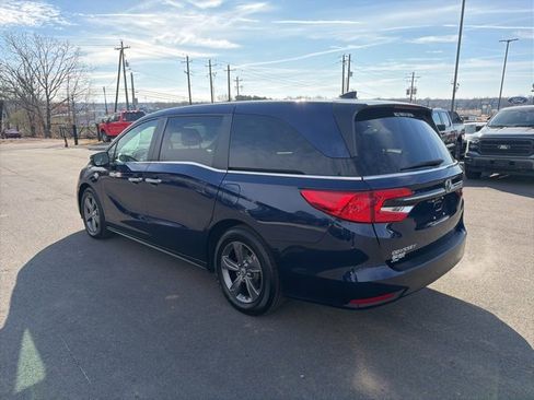 Used 2024 Honda Odyssey EX image 2