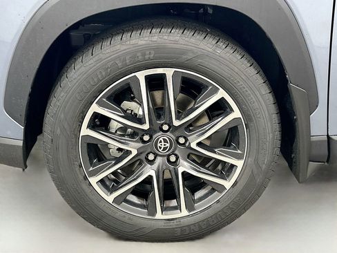 New 2026 Toyota Corolla Cross XLE image 8