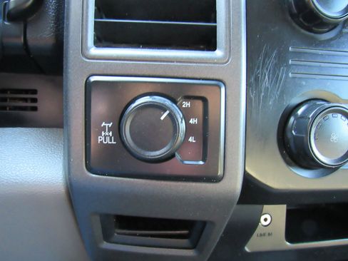 Used 2017 Ford F250 XL w/ Power Equipment Group image 12