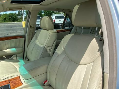 Used 2002 Lexus LS 430 RWD image 6