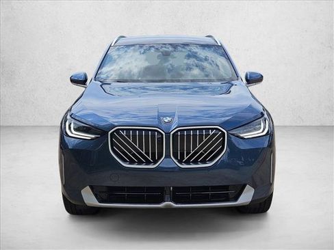 Certified 2025 BMW X3 xDrive30i w/ Premium Package image 2