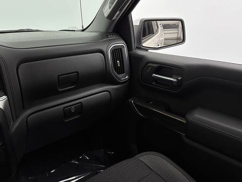 Used 2020 Chevrolet Silverado 1500 LT w/ Convenience Package image 28