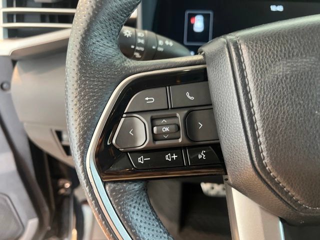 Used 2023 Toyota Sequoia Limited w/ TRD Off-Road Package AWD/4WD image 18