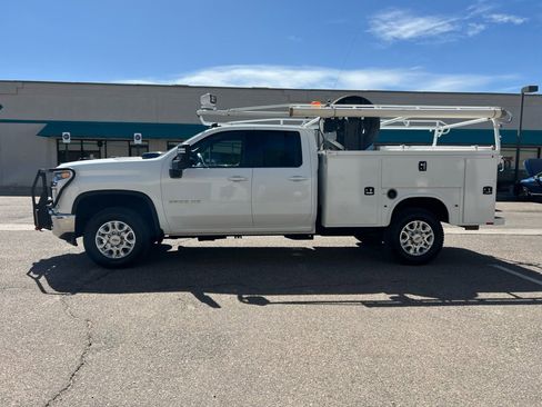 Used 2021 Chevrolet Silverado 3500 LT AWD/4WD image 6