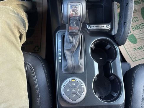 New 2025 Ford Bronco Badlands w/ Black Appearance Package AWD/4WD image 26