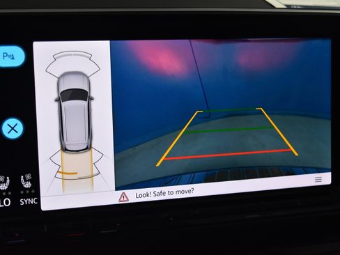 New 2026 Volkswagen Atlas SE image 10