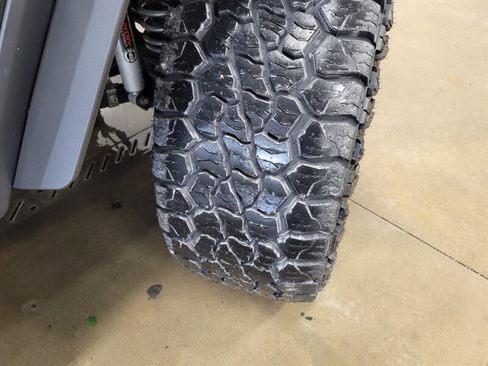Used 2021 Jeep Wrangler Unlimited Sahara AWD/4WD image 25