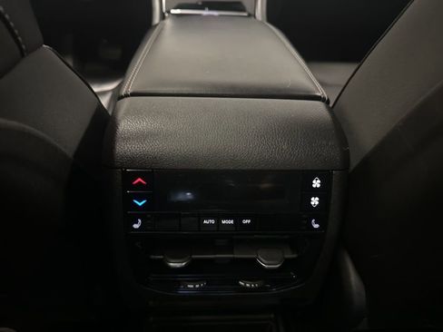 Used 2023 Jeep Grand Cherokee L Limited image 27