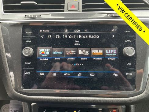 Used 2023 Volkswagen Tiguan SE R-Line AWD/4WD image 24