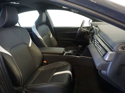 Used 2025 Toyota Camry SE image 20