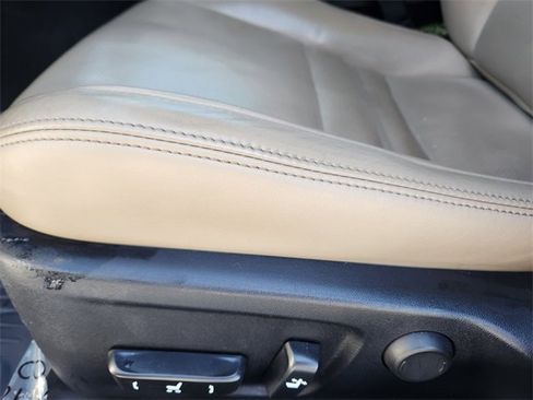 Used 2017 Lexus IS 350 350 image 9