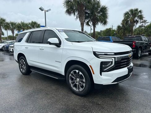 Used 2025 Chevrolet Tahoe LS RWD image 9