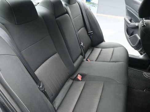 Used 2025 Nissan Altima 2.5 SV FWD image 18